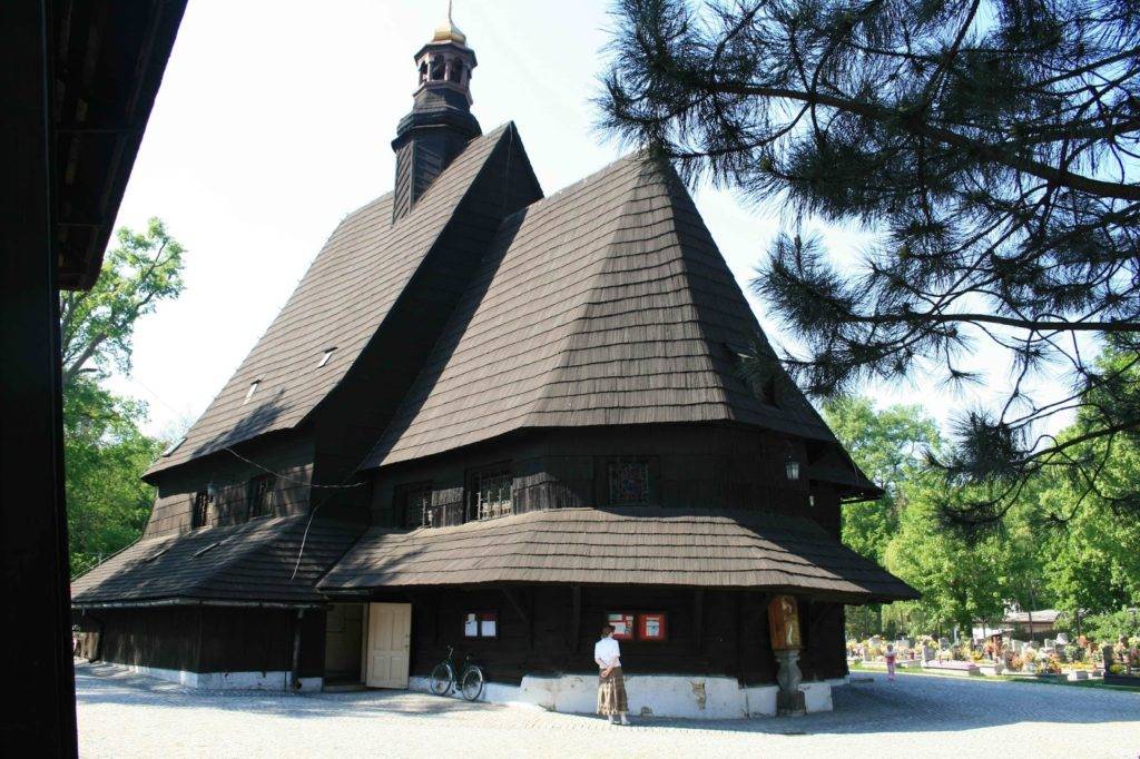 drewniany kościół w Poniszowicach