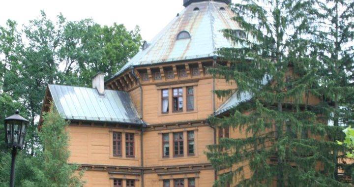 Drewniany pałac Radziwiłłów w Antoninie
