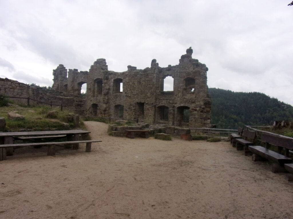 Ruiny zamku i klasztoru