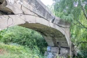 Zwalony most w Kruklankach