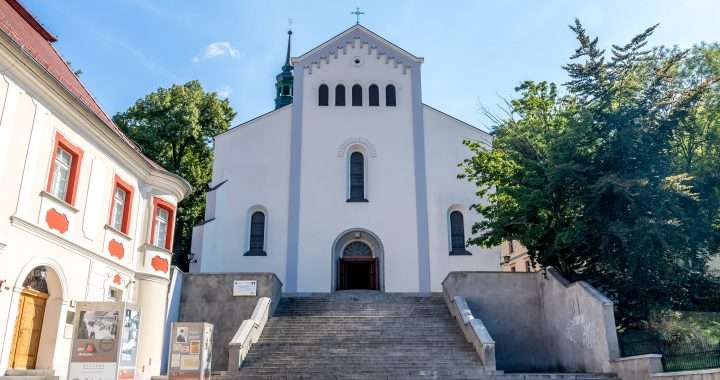 kościół w Opolu na Górce